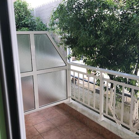 Irida Apartments Неа-Скиони Номер фото