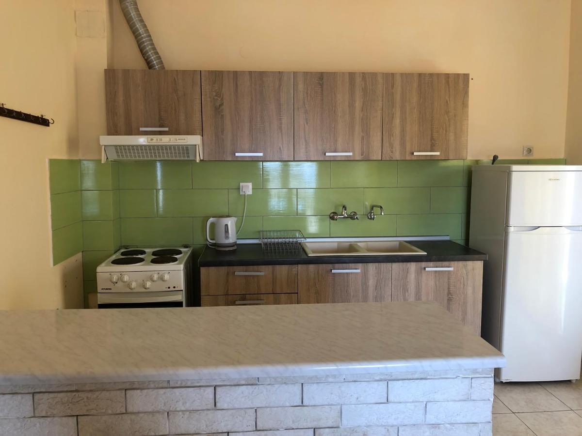 Irida Apartments Неа-Скиони Экстерьер фото